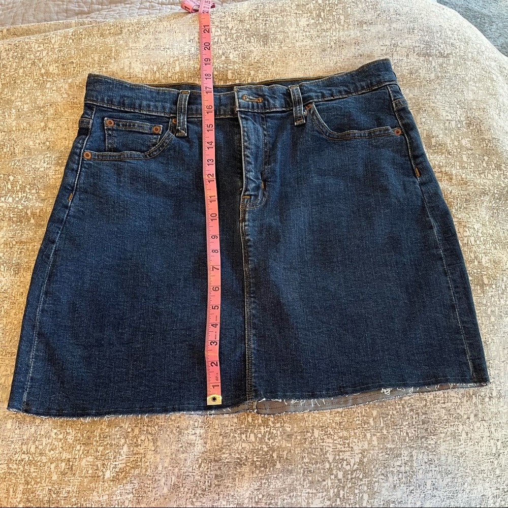 🌼SALE🌼J. Crew Women’s jean skirt - Picture 4 of 5
